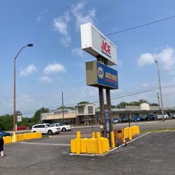 Cotton's Ace Hardware