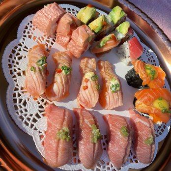 Chobop - Blue fin tuna TORO, Torched Salmon Belly Sashimi, Marilyn Monroll-Cut Roll, Sake Bomb-Cut Roll ... - Sushi Bars Near Me - Costa Mesa, California