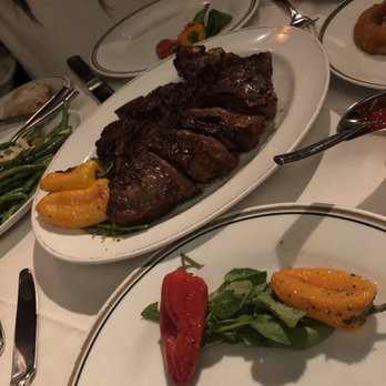 Arroyo Chop House - Porterhouse for two - Steakhouses Near Me - Pasadena, California Arroyo Chop House - Porterhouse for two - Steakhouses Near Me - Pasadena, California