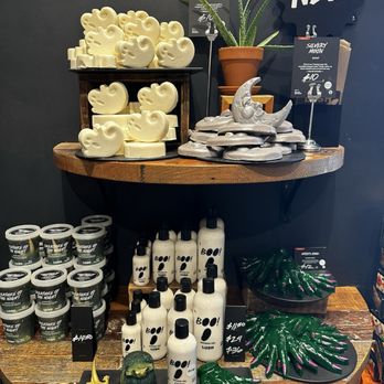 Lush Cosmetics - Halloween shower - Cosmetics & Beauty Supply Near Me - Temecula, California Lush Cosmetics - Halloween shower - Cosmetics & Beauty Supply Near Me - Temecula, California