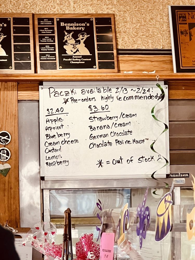 BENNISON’S BAKERY 591 Photos & 585 Reviews 1000 Davis St, Evanston