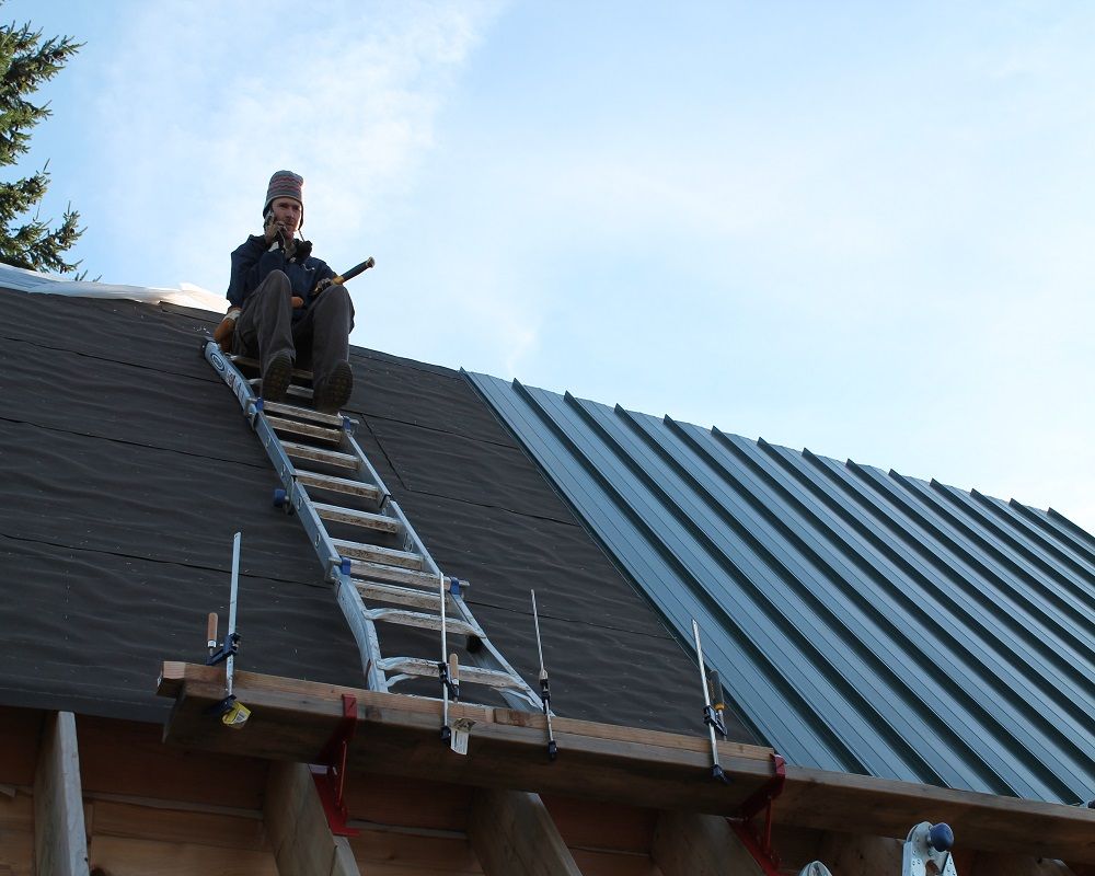 Slide of Thousands Oaks Best Roofing
