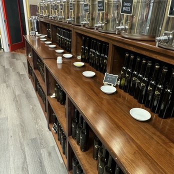 Richmond Olive Oil - Olive oil side - Olive Oil Near Me - Richmond, Virginia Richmond Olive Oil - Olive oil side - Olive Oil Near Me - Richmond, Virginia