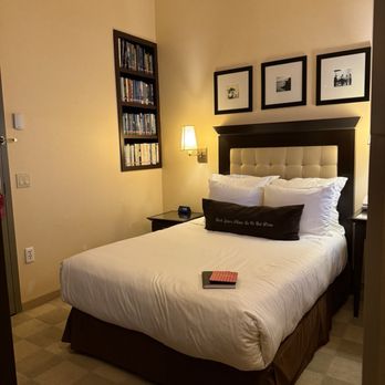 Library Hotel by Library Hotel Collection - Hotels Near Me - New York, New York Library Hotel by Library Hotel Collection - Hotels Near Me - New York, New York