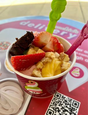 MENCHIE’S FROZEN YOGURT - Updated July 2024 - 83 Photos & 114 Reviews ...