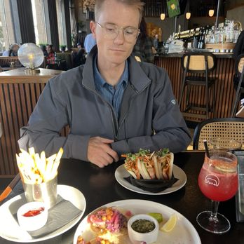 Alvarado on Main - Fries, artichoke tacos, pork steamed buns - Beer Bar Near Me - Salinas, California