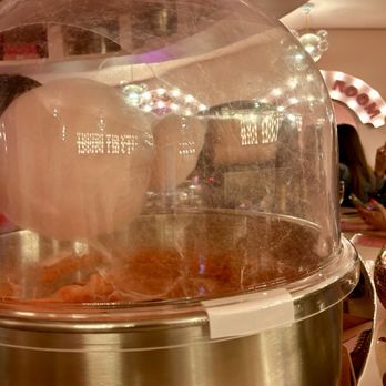 Brooke’s Bubble Bar - Cotton candy - Champagne Bars Near Me - Fredericksburg, Texas