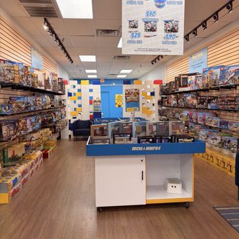 Bricks And Minifigs - Toy Stores Near Me - Brandon, Florida