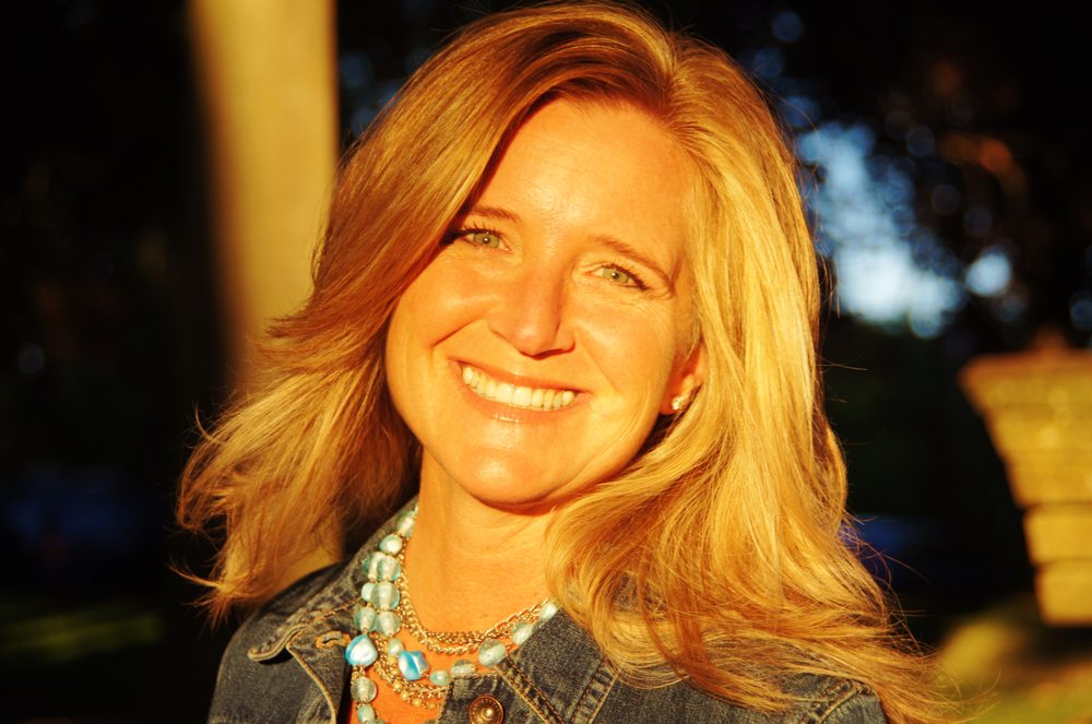 Shea Michelle, LMT Logo