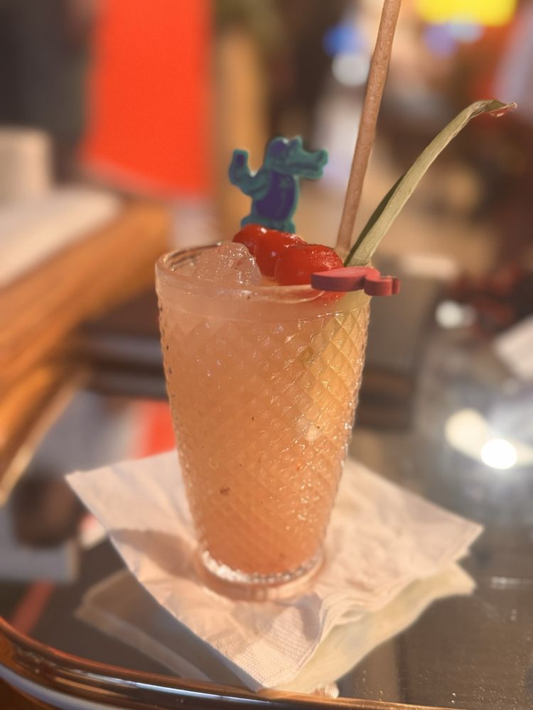 Social spots from Strangers in Paradise