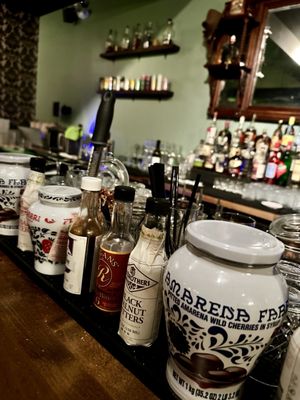 Grandpa Bar - Coffee & Cocktails by null