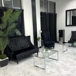 Mirror Image Aesthetics - Waiting Area