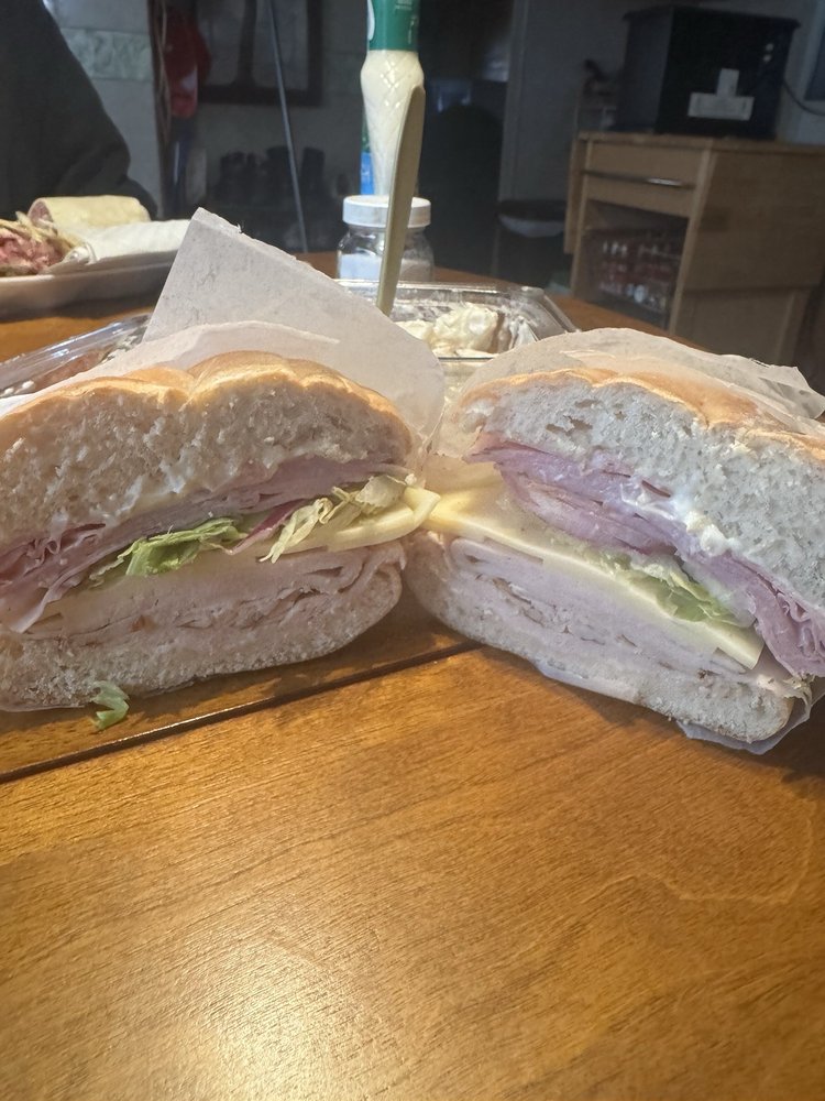 Sassy River Market Logo