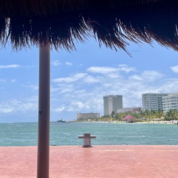 Sirenas Raw Bar - View - Seafood Near Me - Cancún, ROO Sirenas Raw Bar - View - Seafood Near Me - Cancún, ROO