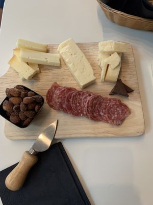 Haley's Wines by null