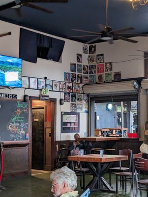 Hilo Town Tavern by null