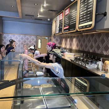 Salt & Straw - Ice Cream & Frozen Yogurt Near Me - Pasadena, California Salt & Straw - Ice Cream & Frozen Yogurt Near Me - Pasadena, California