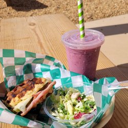 Quench Camper Bar - Monte Cristo with Kale Salad and a berry Smoothie.