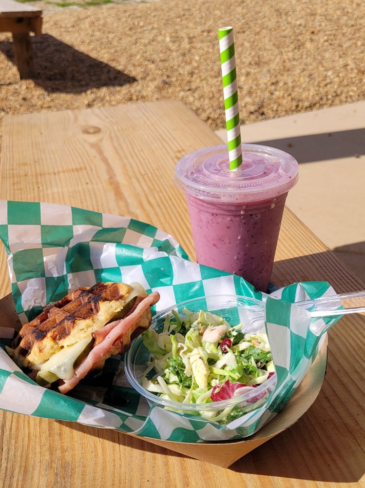 QUENCH CAMPER BAR Updated June 2024 Virginia Beach, Virginia