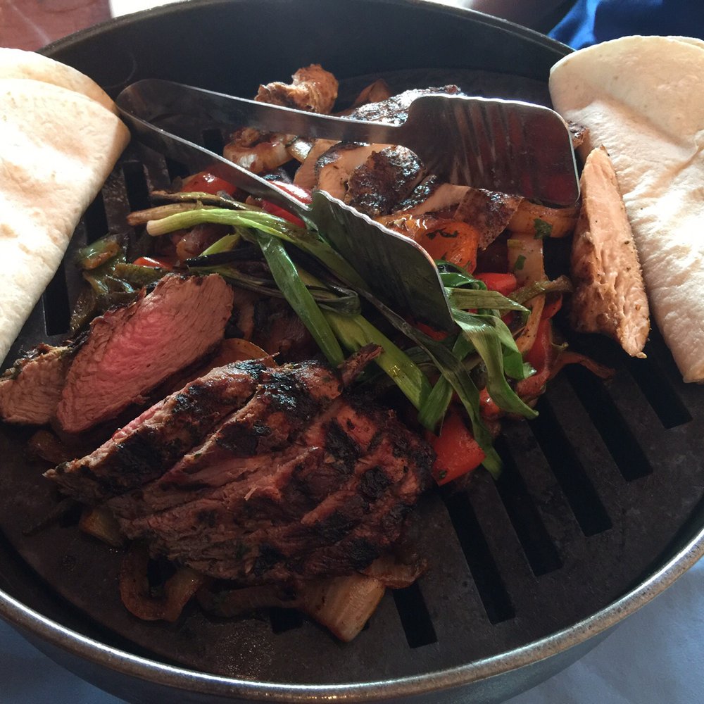 El Vez - Taco platter - Mexican Near Me - Philadelphia, Pennsylvania