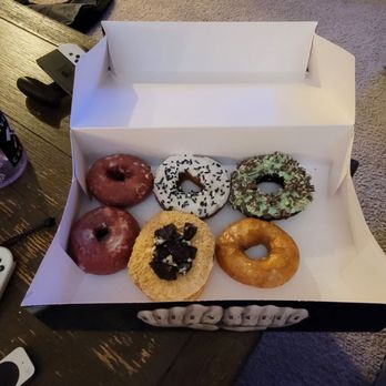 Hurts Donuts - Half dozen - Donuts Near Me - Colorado Springs, Colorado Hurts Donuts - Half dozen - Donuts Near Me - Colorado Springs, Colorado