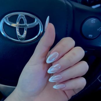 Milano Nail Spa - Nail Salons Near Me - Broadview, Illinois