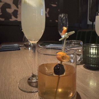 HIDE+SEEK - Old Fashioned & French 75 - New American Near Me - Chicago, Illinois