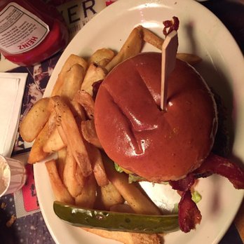 Texas Roadhouse - Bacon cheeseBurger - Barbeque Near Me - Waterbury, Connecticut