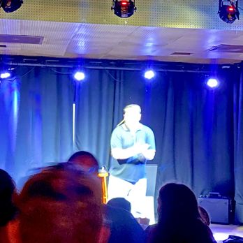 El Rey - Magic Mic show - Mexican Near Me - Arlington, Virginia