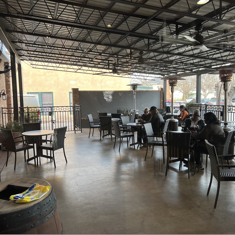 Grape Creek Vineyards - outdoor dining area - Wineries Near Me - Georgetown, Texas Grape Creek Vineyards - outdoor dining area - Wineries Near Me - Georgetown, Texas