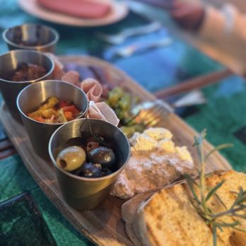 Olivine - Charcuterie - Desserts Near Me - Wailea, Hawaii