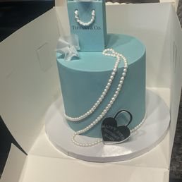 She has always wanted a Tiffany cake She has always wanted a Tiffany cake
