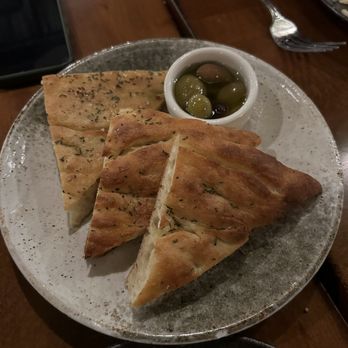 Avanti Restaurant - focaccia - New American Near Me - Santa Cruz, California Avanti Restaurant - focaccia - New American Near Me - Santa Cruz, California