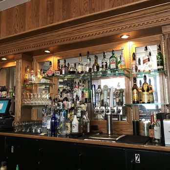 Skyland Mountain Tap Room - Bars Near Me - Luray, Virginia
