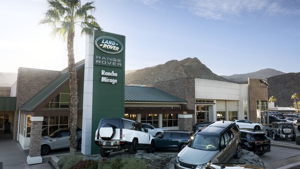 Land Rover Rancho Mirage
