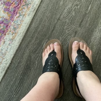 E'Shee Nails Spa - Perfect French pedicure - Waxing Near Me - Austin, Texas