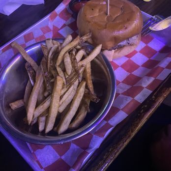 Nodding Donkey Uptown - Saloon Burger - Barbeque Near Me - Dallas, Texas