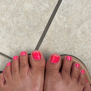 2Q Nail Spa + Eyelashes - Gel polish Mermaid color #221 with pedicure - Nail Salons Near Me - Montclair, California