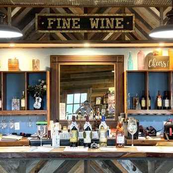 Rising Sun Vineyard - You order inside (here) and seat outside - Wineries Near Me - McDade, Texas