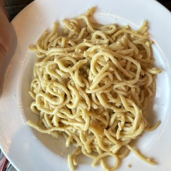 Chason's - Garlic noodles 6/10 - Seafood Near Me - Elk Grove, California