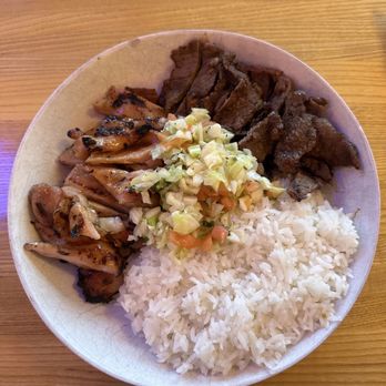 Ta Joia - House Chicken and Bulgogi Beef combo with Pico de Gallo - Asian Fusion Near Me - Bothell, Washington