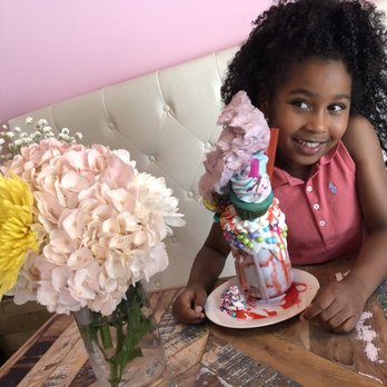 K & J's Elegant Pastries - Desserts Near Me - Birmingham, Alabama