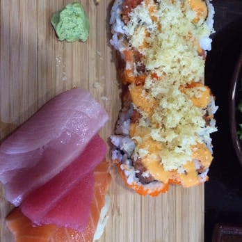 Sushi Station - St Louis roll with spicy tuna and white tuna, and five pieces of Sashimi. - Sushi Bars Near Me - Webster Groves, Missouri Sushi Station - St Louis roll with spicy tuna and white tuna, and five pieces of Sashimi. - Sushi Bars Near Me - Webster Groves, Missouri