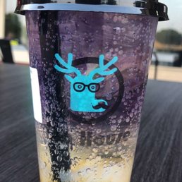 Passion fruit, lime sky soda with lychee (small size) Passion fruit, lime sky soda with lychee (small size)