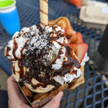 The Bubble Hive  - Desserts Near Me - Sacramento, California