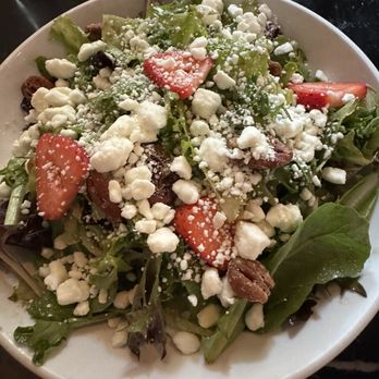 Tre Luna Bar and Kitchen - Salad - Italian Near Me - Hoover, Alabama Tre Luna Bar and Kitchen - Salad - Italian Near Me - Hoover, Alabama