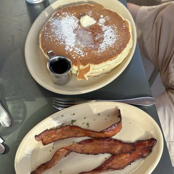 Snooze, an A.M. Eatery - Breakfast & Brunch Near Me - Gilbert, Arizona