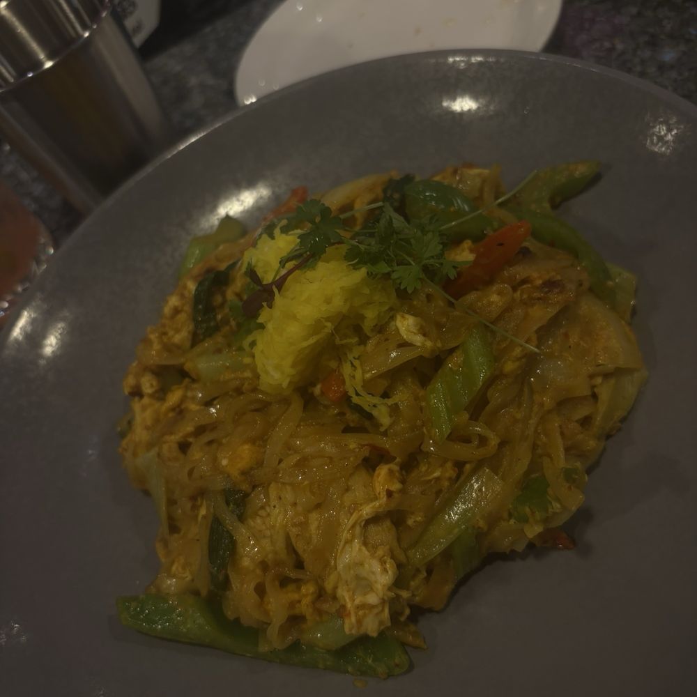 Aloy Modern Thai - Thai Near Me - Denver, Colorado