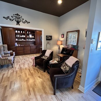 EBW Salon & Spa - Lobby - Day Spas Near Me - Knoxville, Tennessee