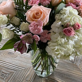 Tropical Interiors Florist - Florists Near Me - Bradenton, Florida Tropical Interiors Florist - Florists Near Me - Bradenton, Florida